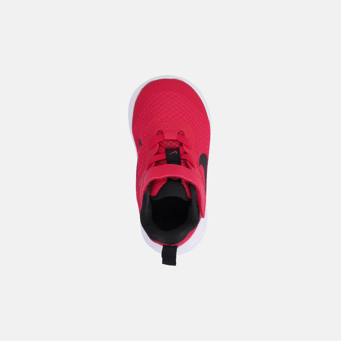 Nike Revolution 6
