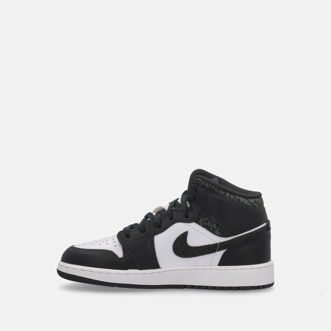 NIKE AIR JORDAN 1 MID