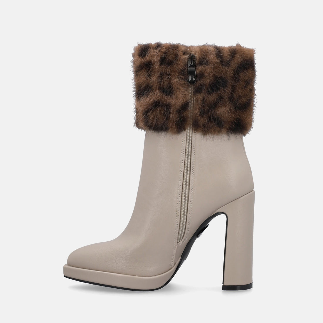 LAURA BIAGIOTTI TRONCHETTI