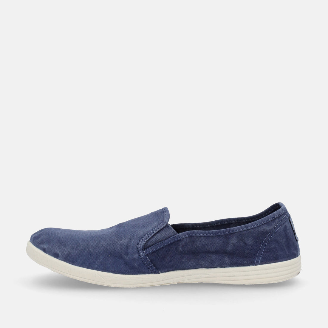 NATURAL WORLD SLIP-ON