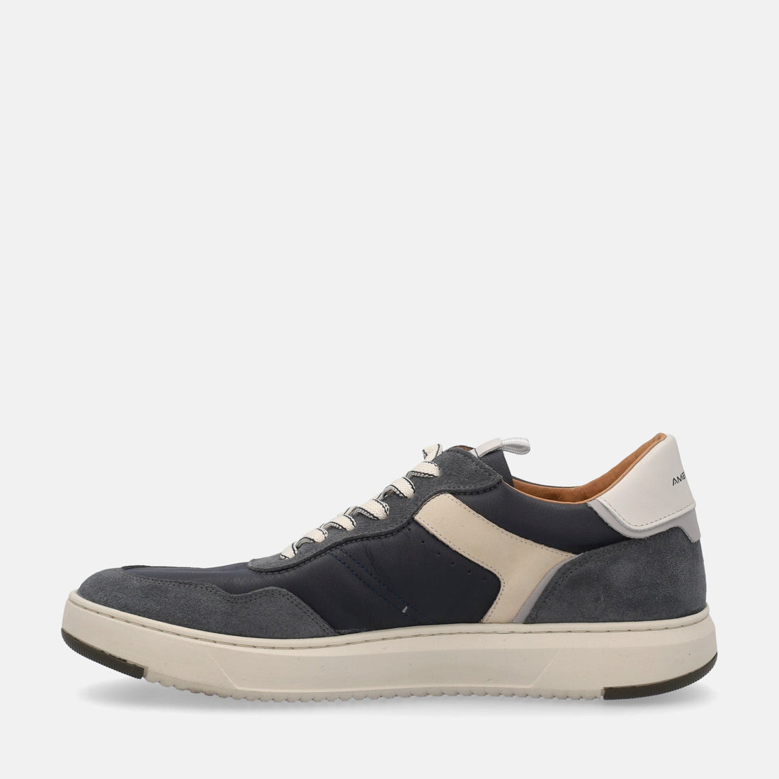 AMBITIOUS SNEAKERS