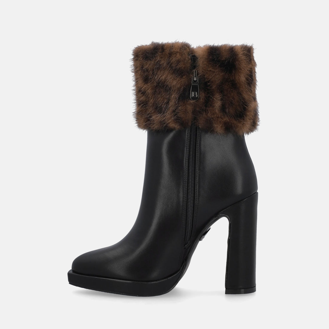 LAURA BIAGIOTTI TRONCHETTI