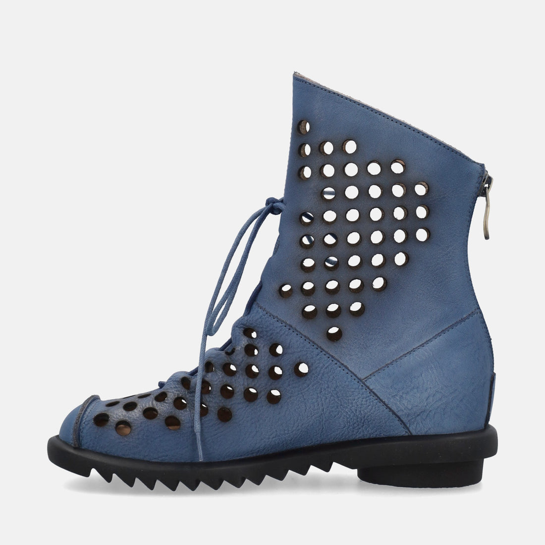 LAURA VITA CYRIELLE 11