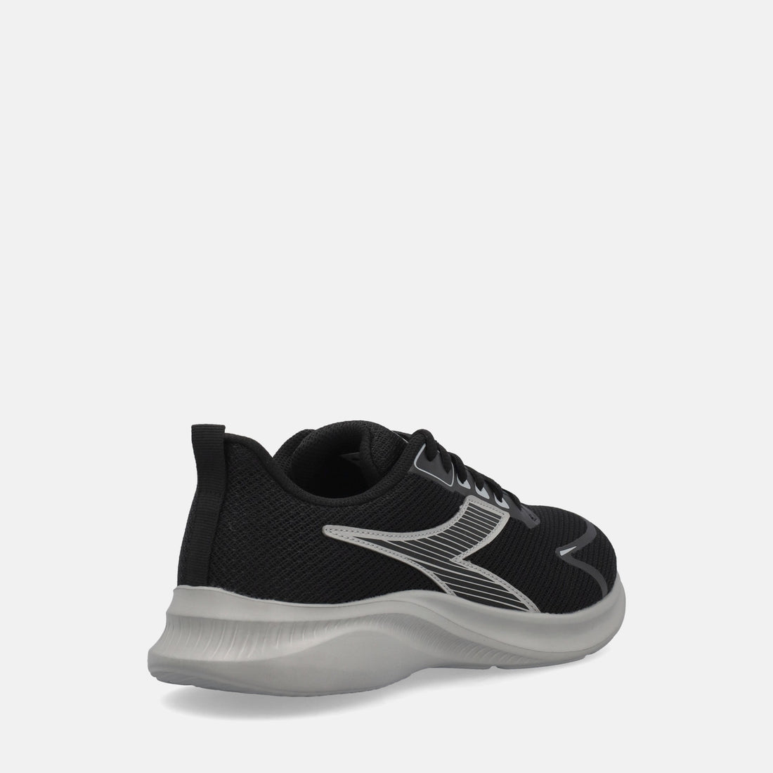 DIADORA ROBIN 7