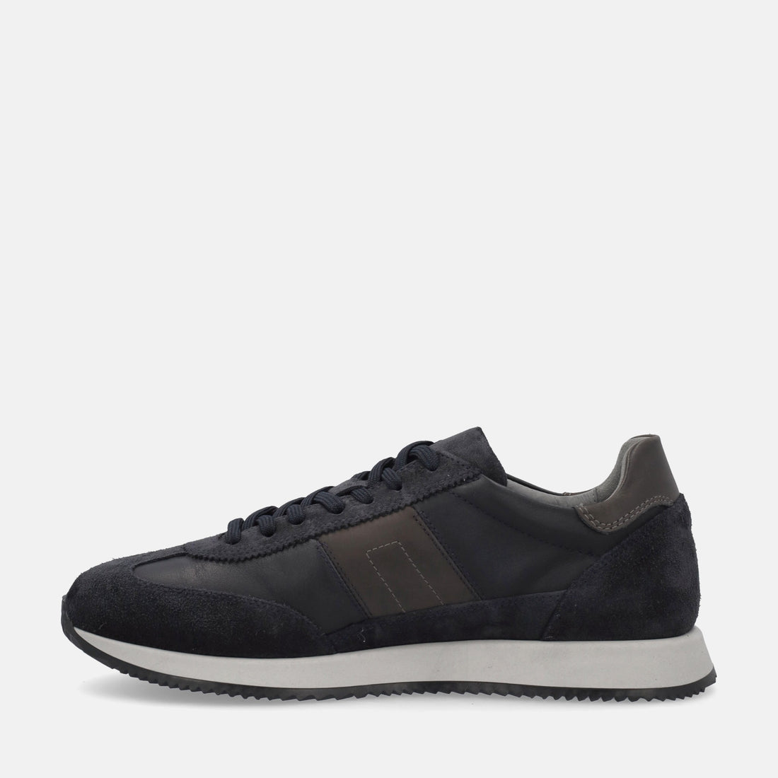 NERO GIARDINI SNEAKERS