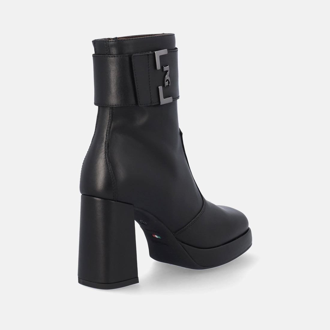 NERO GIARDINI TRONCHETTI