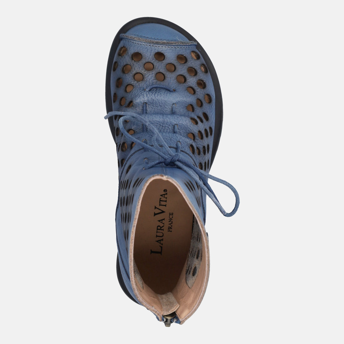 LAURA VITA CYRIELLE 11