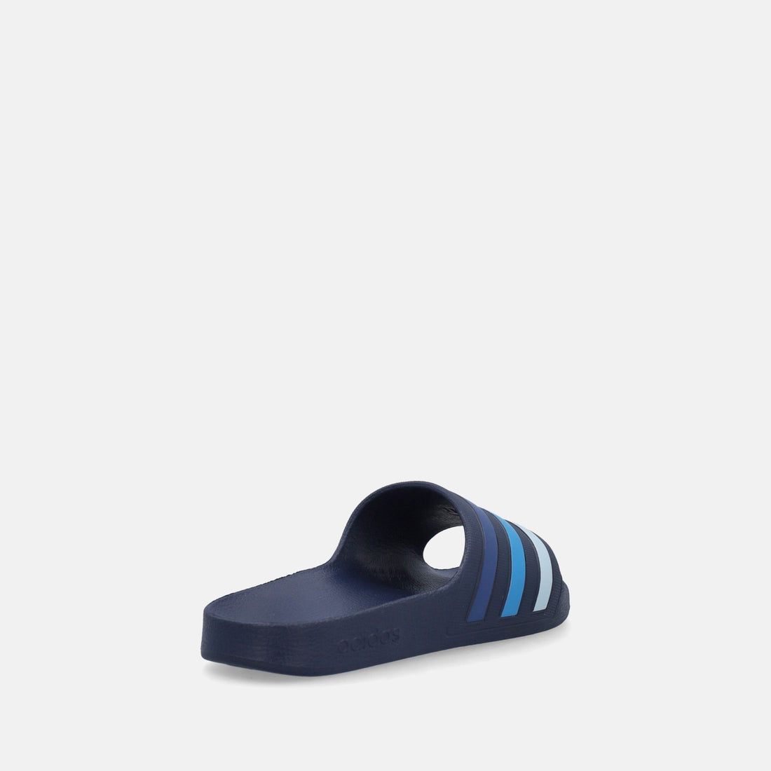 ADILETTE AQUA