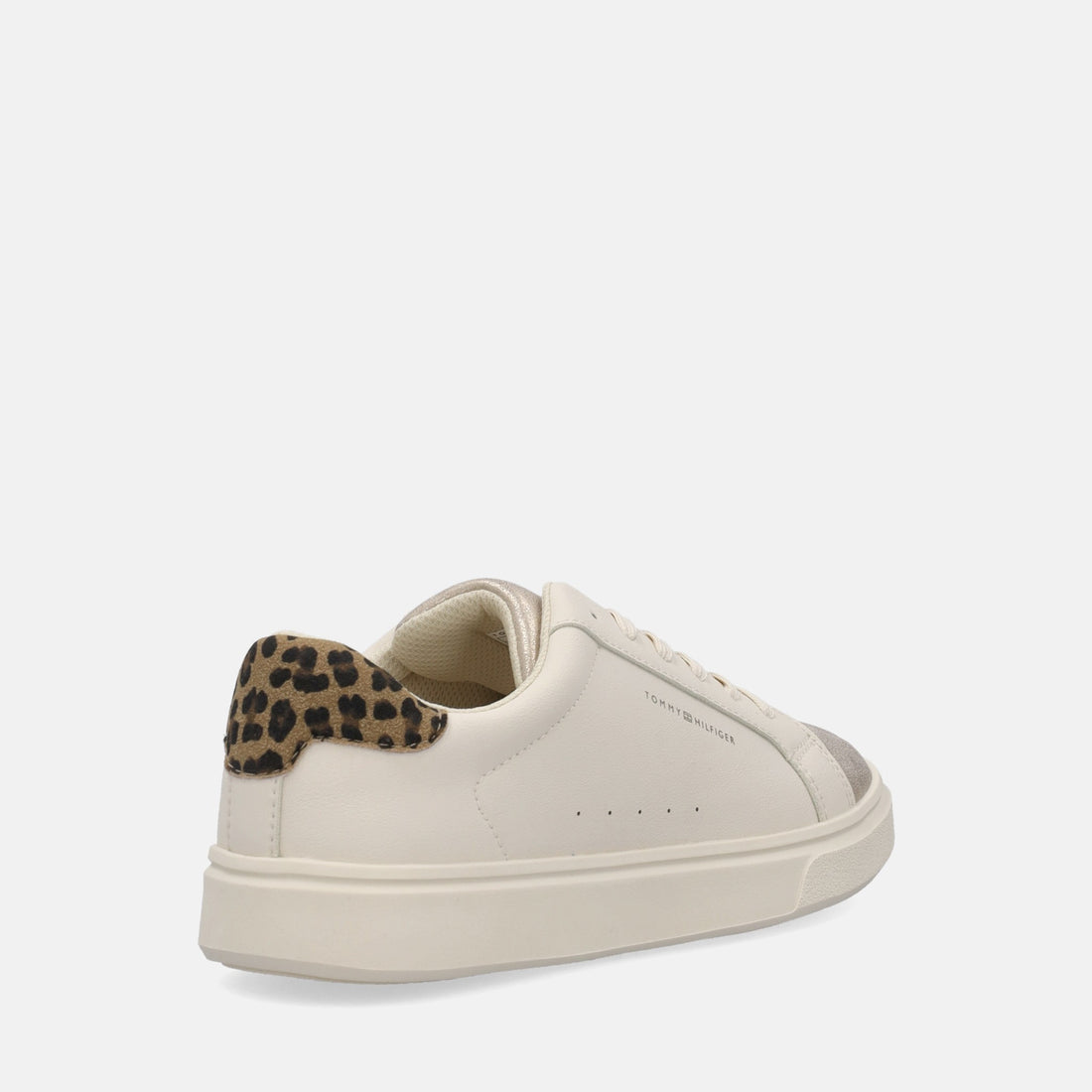 TOMMY HILFIGER SNEAKERS