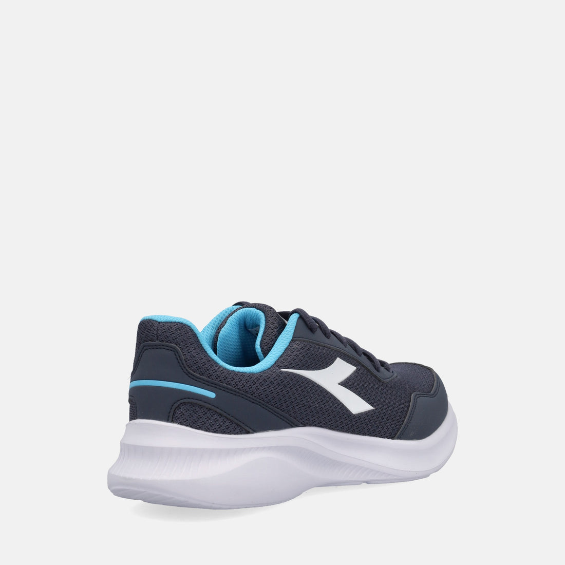 DIADORA ROBIN 6